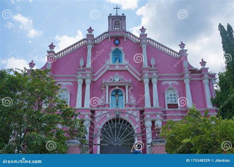 pink sisters quezon city|Famous catholic church .